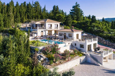 An Estate Above Nidri 01.jpg